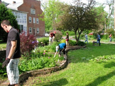 Planting Day 09 a Planting Day 09 a