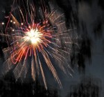 fireworks – Jumpin’ Jack’s 2009 – beyond the branches (less&nbsp;shadow)
