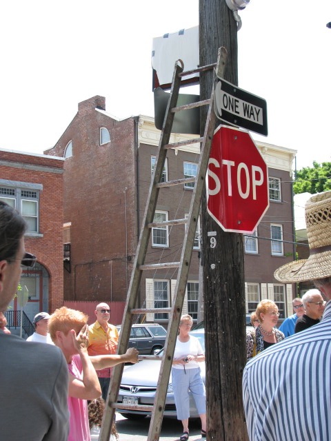Polachek Square dedication - Audience 13June2009