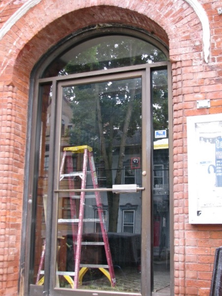 Van Dyck front Door - 21June09, 9 AM Vany Dyck front Door preview day, reflecting FCSS across the street