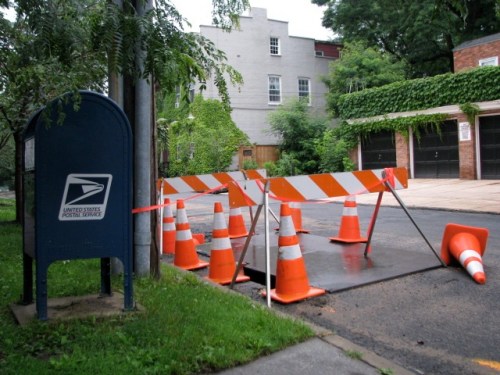 Orange - Wash Ave. cones, horses, mailbox near Union St. - 02July09