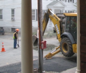 the view from my front door, 16 Washingotn Ave. Schenectady -  7 AM, 18Sep09