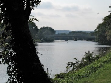 Western Gateway Bridge seen from the end of Washington Ave., Scotia NY - 07Sep09