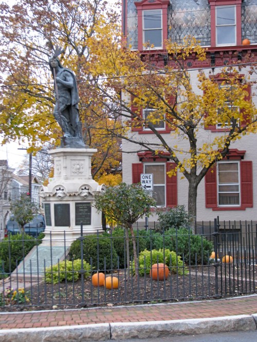 Lawrence Circle on Halloween 2009 - Schenectady Stockade
