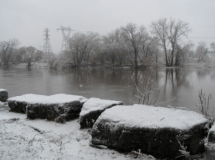 Mohawk River at the end of Washington Avenue, Schenectady - winter 2008