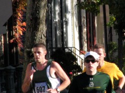 Stockade-athon 2009 runners pass Lawrence Circle