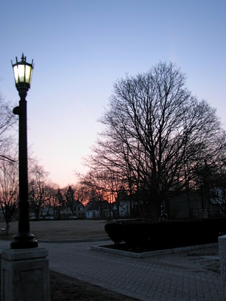 a sunrise scene from the east end of the Riverside Park esplanade - 19March2010