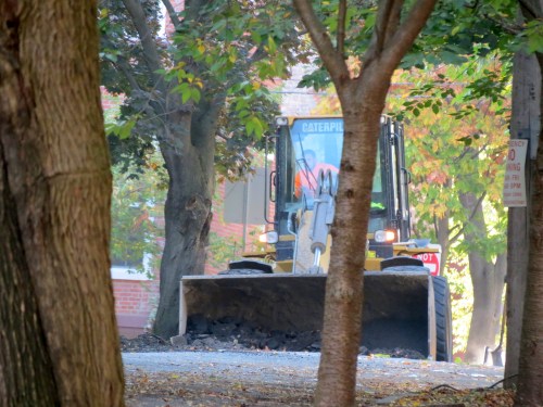 paving crew tractor on Washington Ave. 17Oct2014