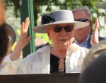 6podGilletteUnveil-MedSocy-CarolynJones-Assini